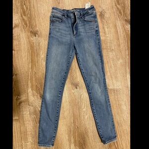 Abercrombie and Fitch High Rise Skinny Jeans Size 25
